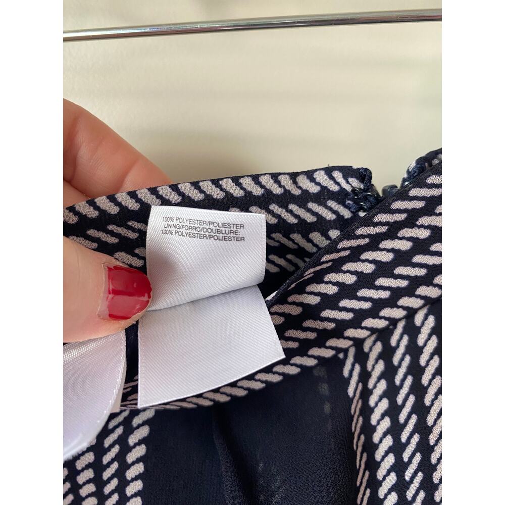 Anne Klein Black and White Vertically Striped Chiffon Lined Midi Skirt- Size 10 - Picture 7 of 8